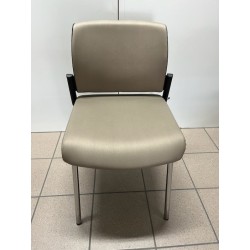 Chaise visiteur 4 pieds tissu beige