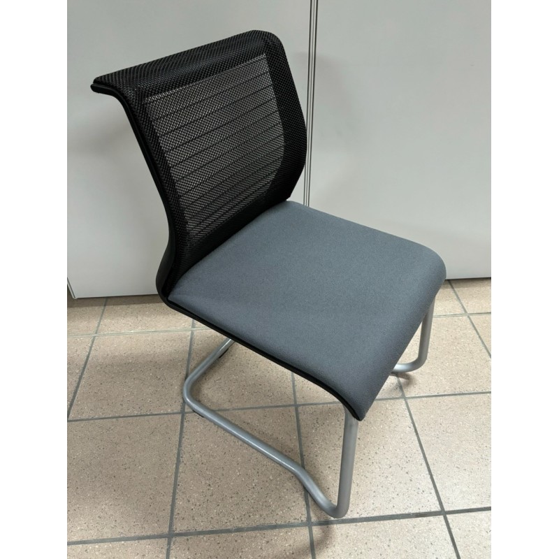 Chaise visiteur gris / noir