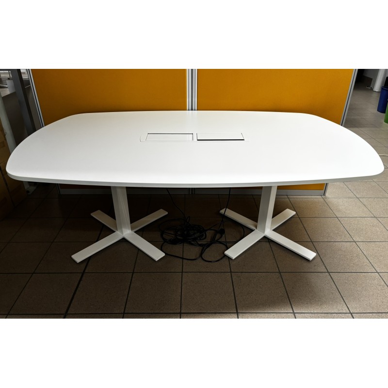 Table de réunion ovale