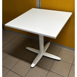 Table carrée