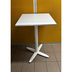 Table carrée