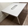 Table carré 140 cm