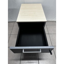 Caisson métal à roulettes