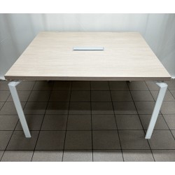 Table de réunion carré 140 cm