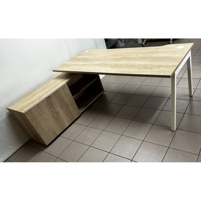 Bureau avec crédence