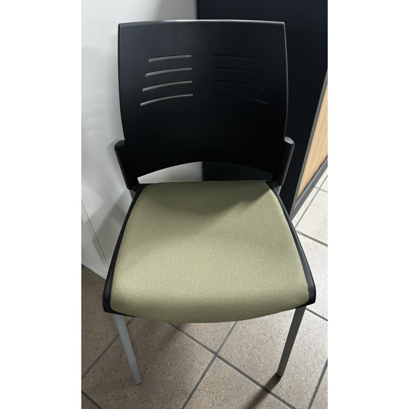 Chaise visiteur 4 pieds