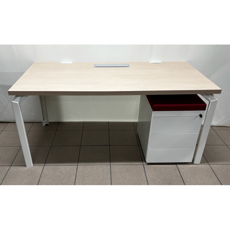 Bureau droit 140 cm